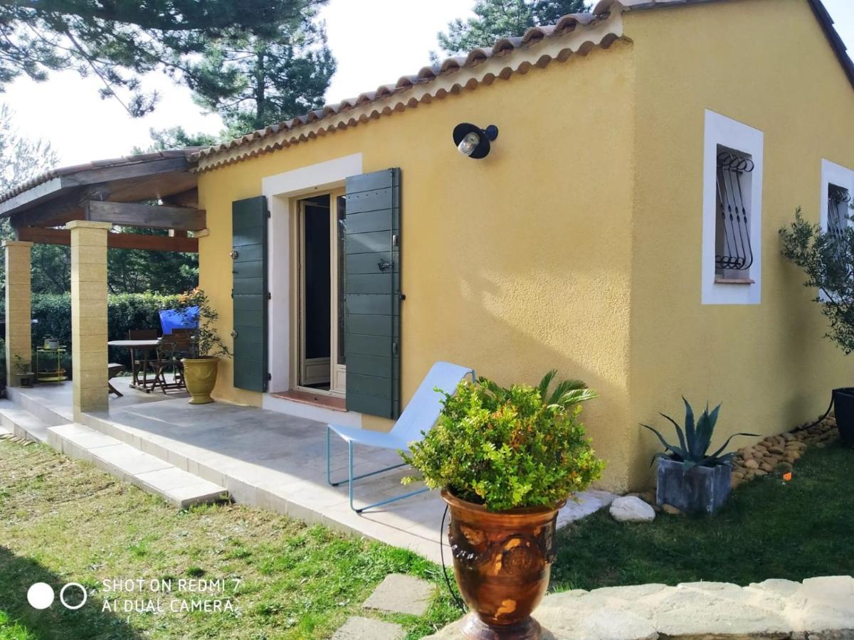 Proche Uzes Petit Gite Avec Grande Cuisine D'Ete Et Piscine Saint-Siffret المظهر الخارجي الصورة
