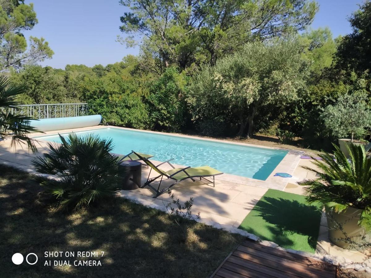 Proche Uzes Petit Gite Avec Grande Cuisine D'Ete Et Piscine Saint-Siffret المظهر الخارجي الصورة