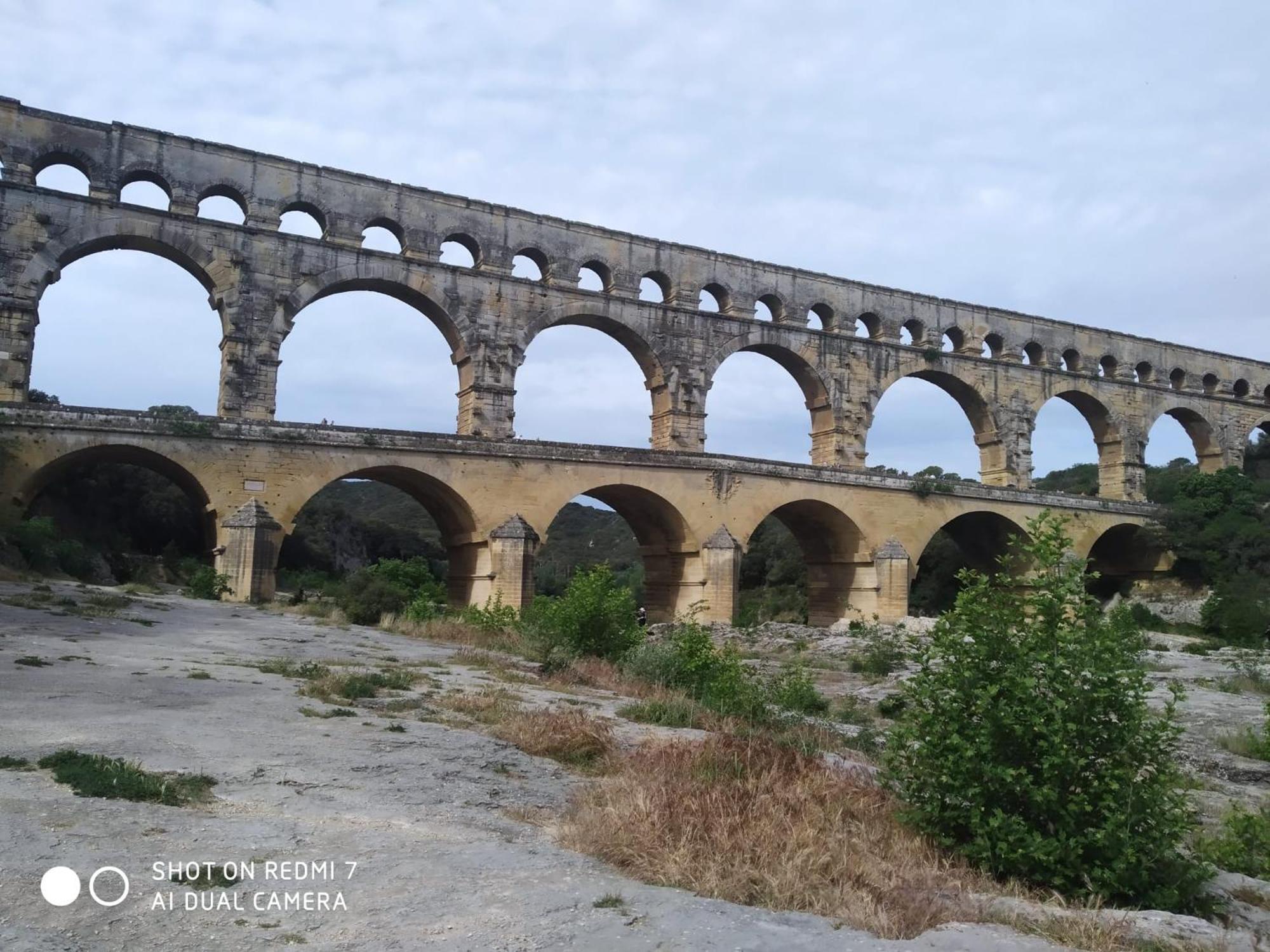 Proche Uzes Petit Gite Avec Grande Cuisine D'Ete Et Piscine Saint-Siffret المظهر الخارجي الصورة